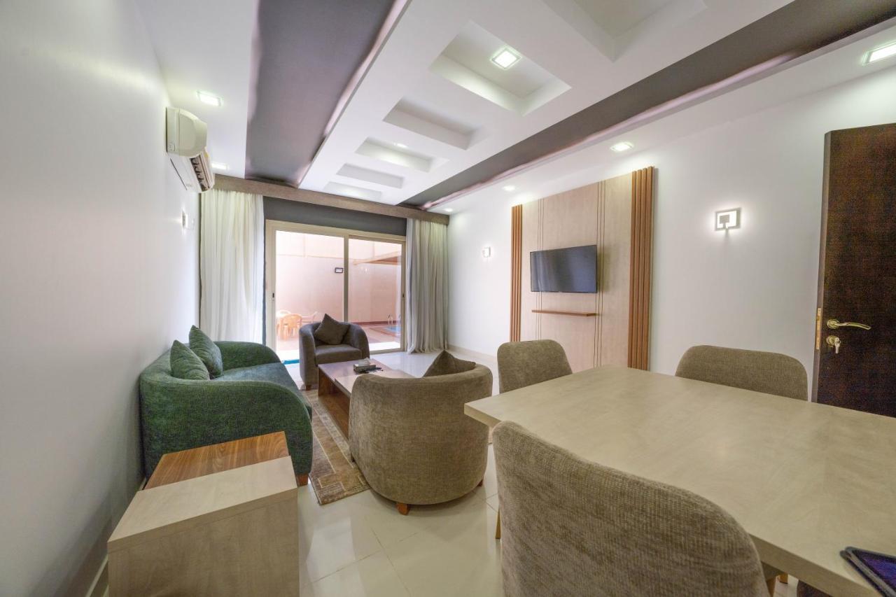 Mirada Gold Jizan - Resort & Private Pools Buitenkant foto A living room in a modern apartment