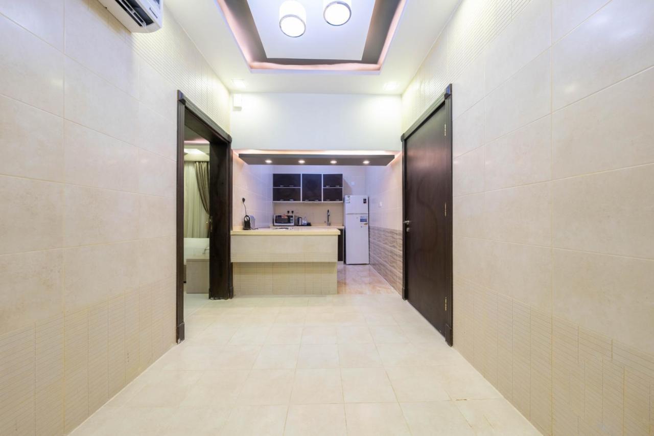 Mirada Gold Jizan - Resort & Private Pools Buitenkant foto A typical studio apartment in Hong Kong
