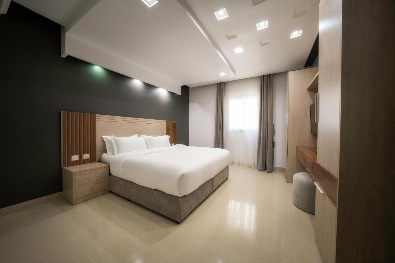 Mirada Gold Jizan - Resort & Private Pools Buitenkant foto A bedroom at the hotel